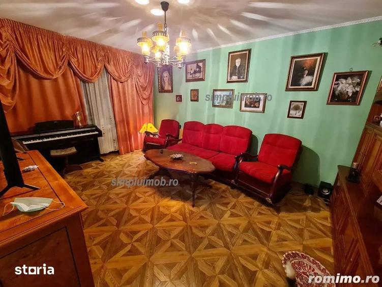 Apartament cu 3 camere decomandat, mobilat în Ozana