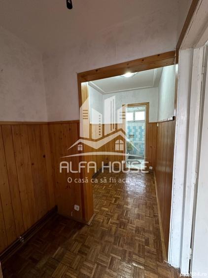 Apartament cu 3 camere semidecomandat în Govândari