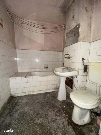Apartament cu 2 camere semidecomandat în Micro 16