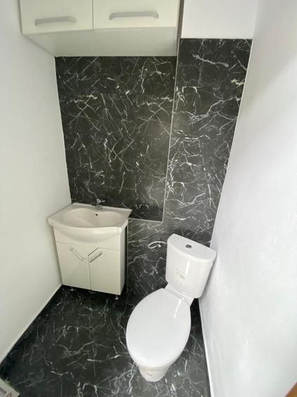Birou, de 22 mp, în Central