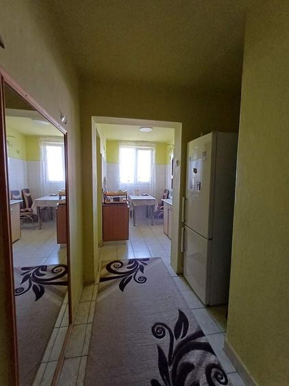 De vanzare ,apartament 2 camere - 1