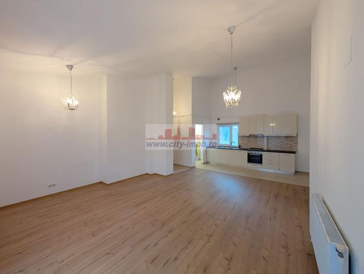 Apartament cu 2 camere semidecomandat în Băneasa