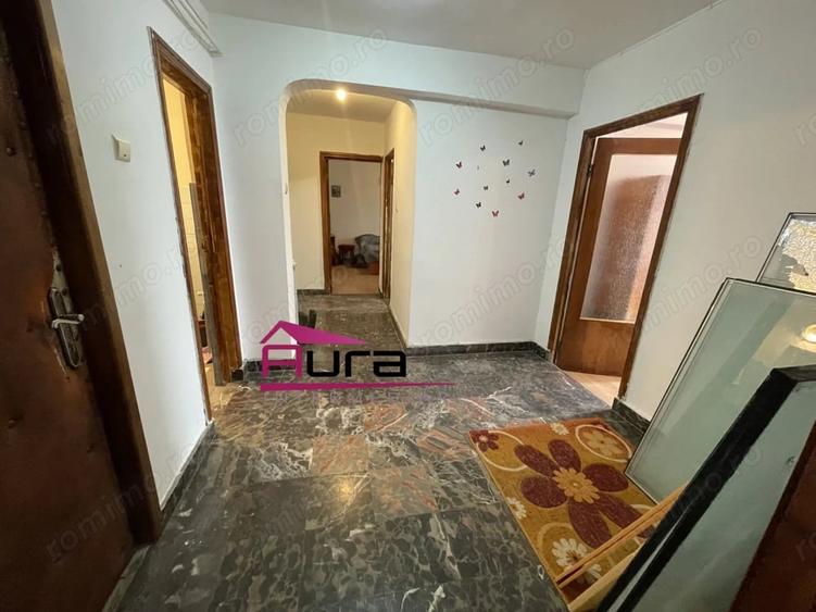 Apartament cu 3 camere decomandat în E3