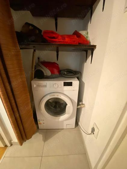 Apartament cu 3 camere decomandat în Spitalul Județean