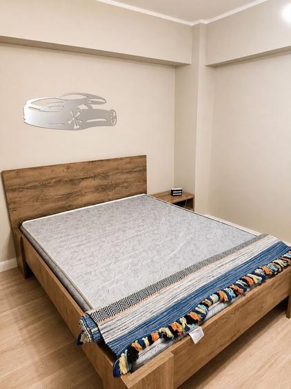 Apartament cu 4 camere în Victoriei