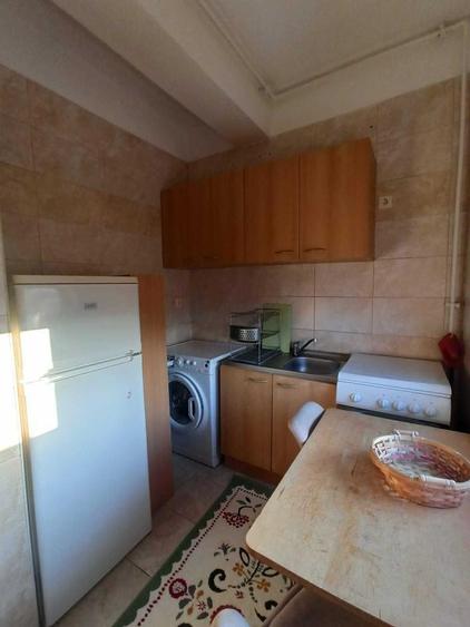 Garsonieră decomandată în Drumul Taberei