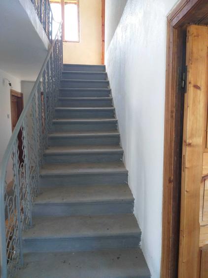 Casă cu 4 camere în Polovragi