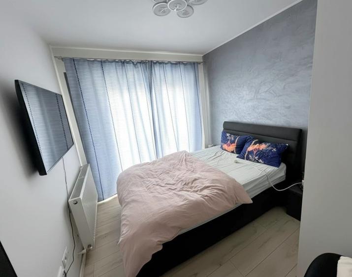 Apartament cu 2 camere semidecomandat, mobilat în Bună Ziua