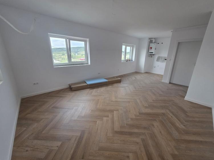 Apartament cu 2 camere decomandat în Exterior Vest