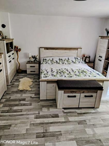 Casă cu 4 camere în Podu Cristinii