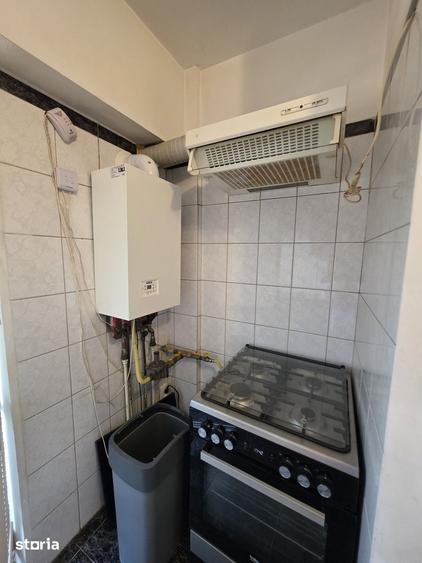 Apartament cu 3 camere decomandat în 13 Septembrie