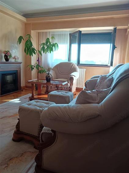 Vanzare apartament 4 camere-Bd. Decebal - 15