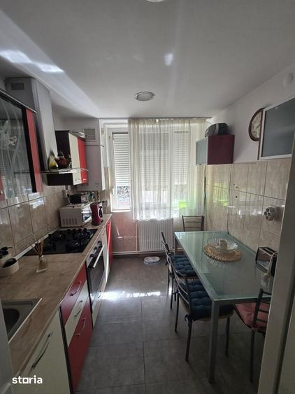 Apartament 3 camere cu garaj, Olteni?a - 9