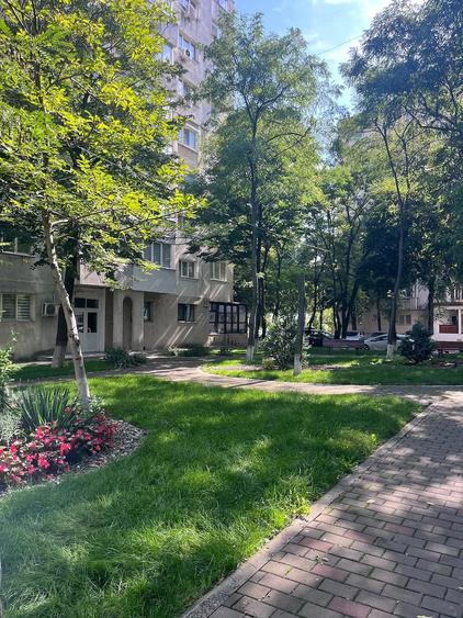 Garsonieră decomandată în Moara de foc