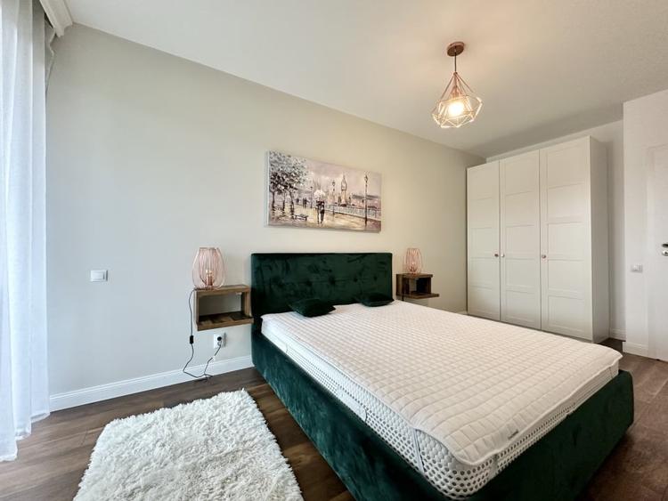 Apartament cu 2 camere semidecomandat, mobilat în Zorilor