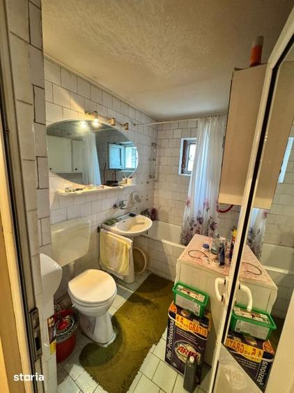 Apartament cu 4 camere decomandat în Central