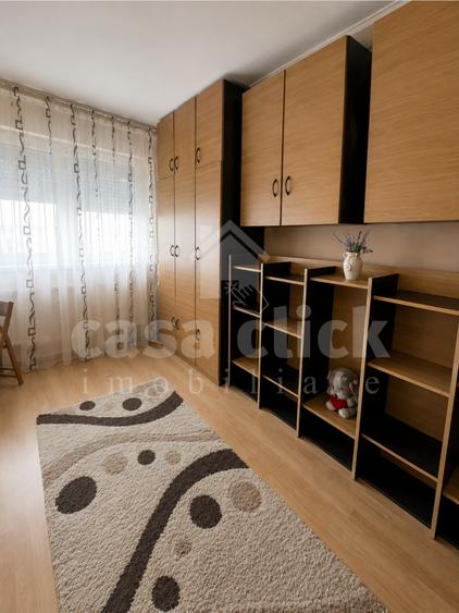 Garsonieră semidecomandată în Micro 21