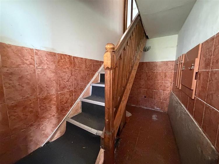 Casă cu 5 camere cu Teren 25 Mp în Păcurari