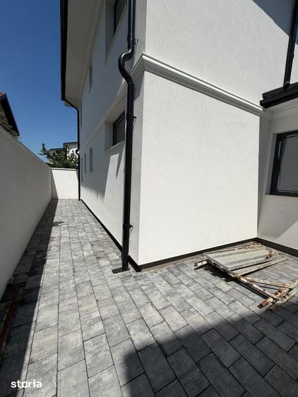 Casă cu 3 camere cu Teren 430 Mp în Central