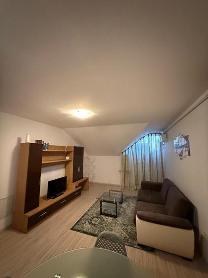 Apartament cu 2 camere semidecomandat în Militari