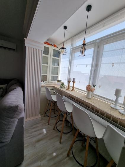 Apartament cu 3 camere decomandat în Central