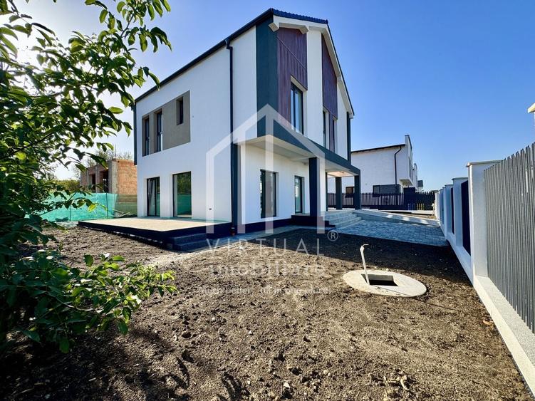 Casă individuală cu 4 camere cu Canalizare în Exterior Est
