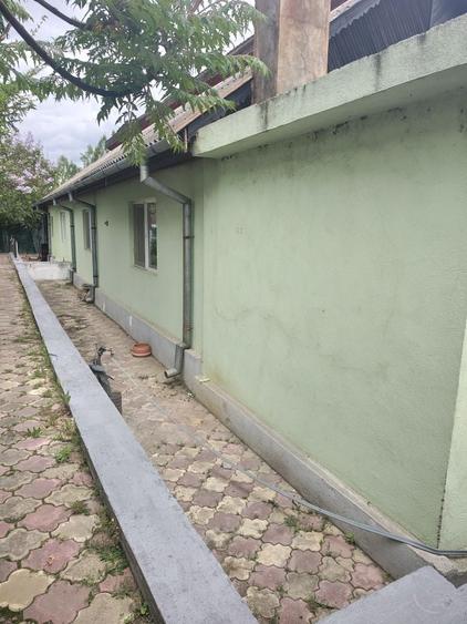 Casă cu 3 camere în Vernești