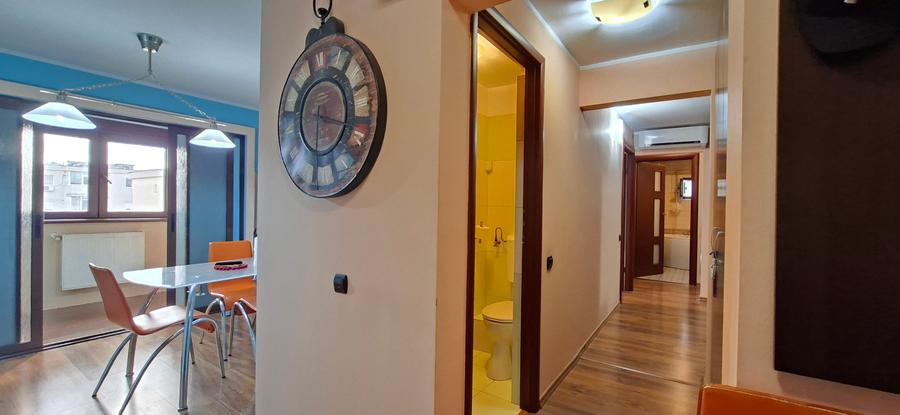 Apartament cu 3 camere decomandat în Mazepa 2