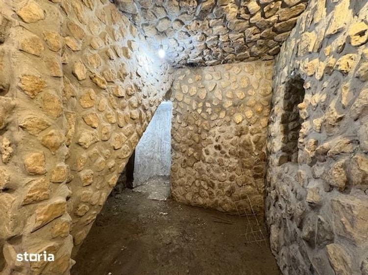 Casă cu 2 camere cu Teren 300 Mp în Ciurea