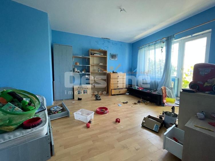 Casă individuală cu 5 camere cu Canalizare în Săftica