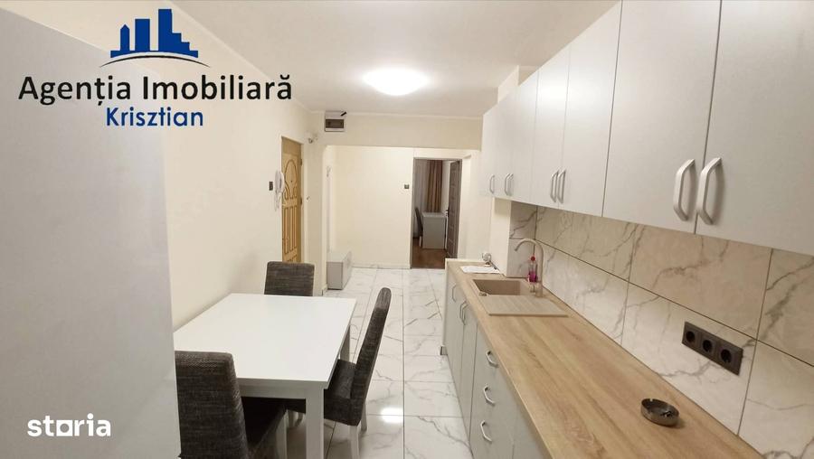Apartament cu 3 camere decomandat în Micro 17