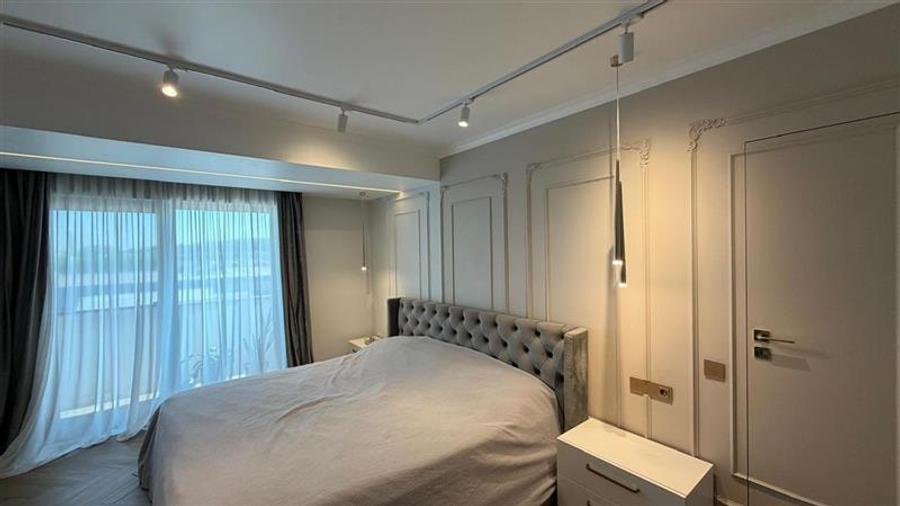 Apartament cu 3 camere circular, mobilat în Florești
