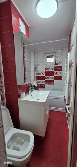 Apartament cu 2 camere decomandat, mobilat în Micro 6