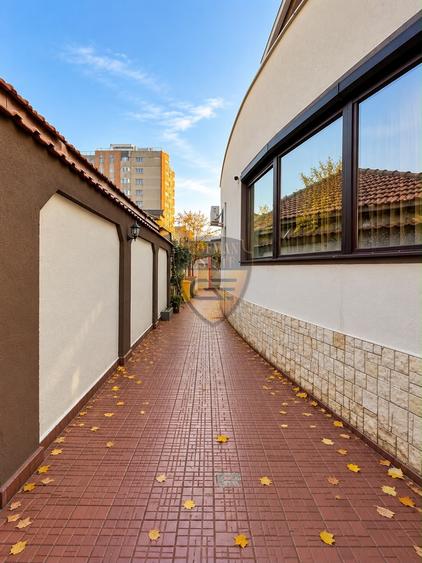 Casă individuală cu 5 camere cu Canalizare în Faleza Nord