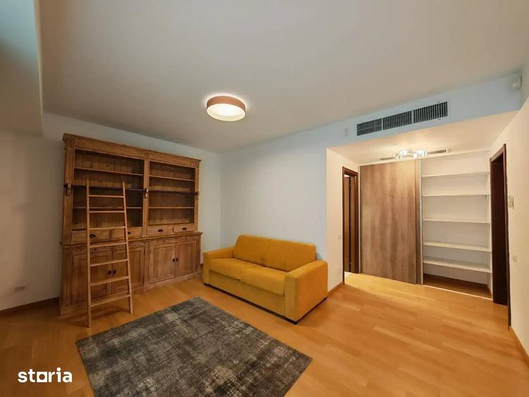 Apartament cu 3 camere în Aviatorilor