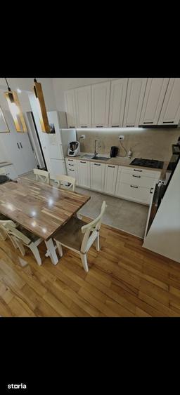 Apartament cu 3 camere în Florești