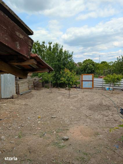 Casă cu 4 camere cu Teren 1098 Mp în Chișineu-Criș