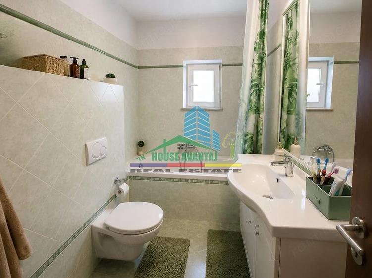 Apartament cu 4 camere decomandat în Ultracentral