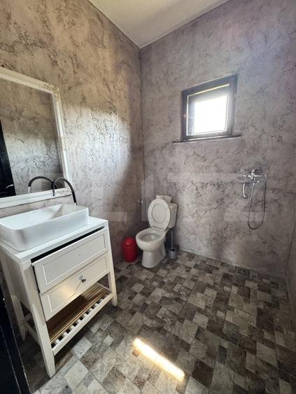 Casă individuală cu 5 camere cu Canalizare în Dămieni