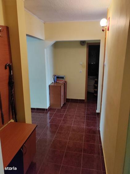 Apartament cu 4 camere decomandat în Exterior Vest