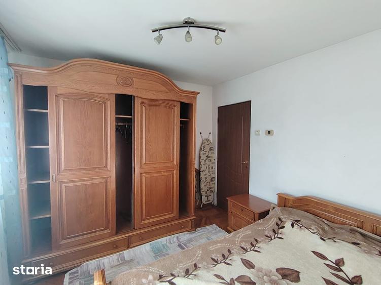 Apartament cu 2 camere decomandat în Aleea Trandafirilor