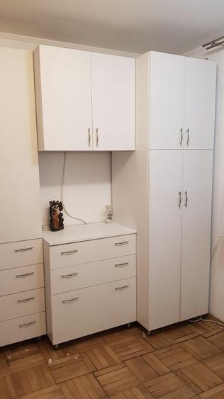 Apartament cu 3 camere semidecomandat în Central