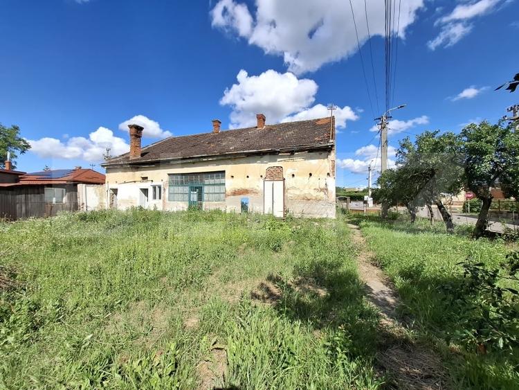Spațiu comercial, de 244 mp, în Ardud
