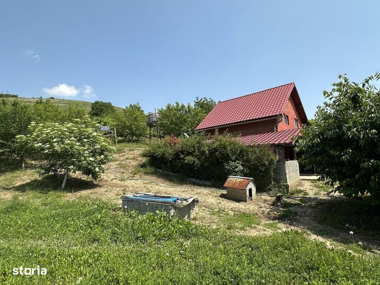 Casă cu 3 camere în Bobohalma