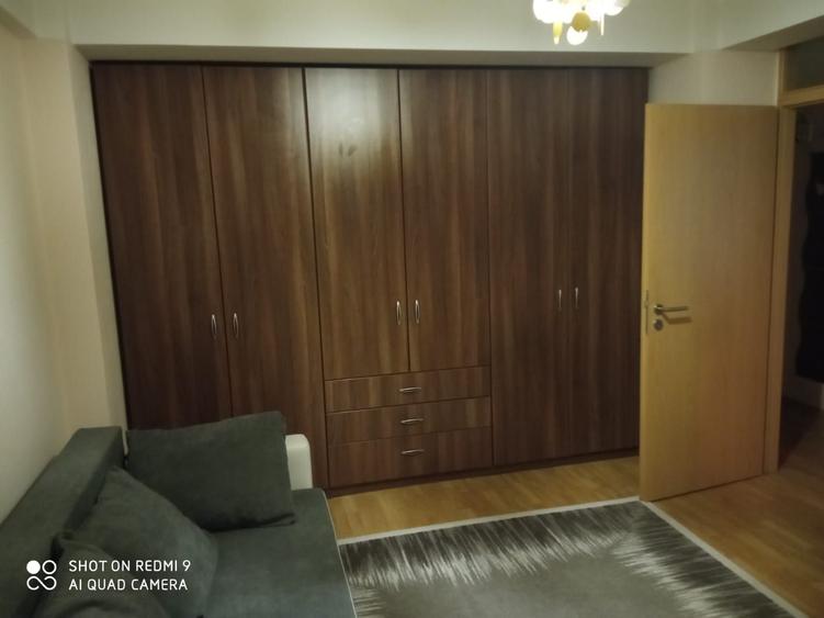 Garsonieră decomandată în Lotrioara