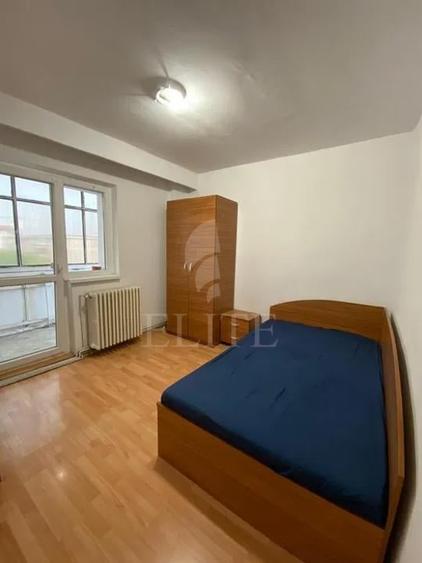 Apartament cu 4 camere decomandat în Mărăști