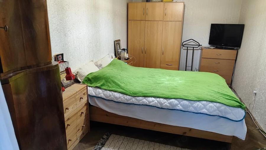 Apartament cu 4 camere semidecomandat în Obor