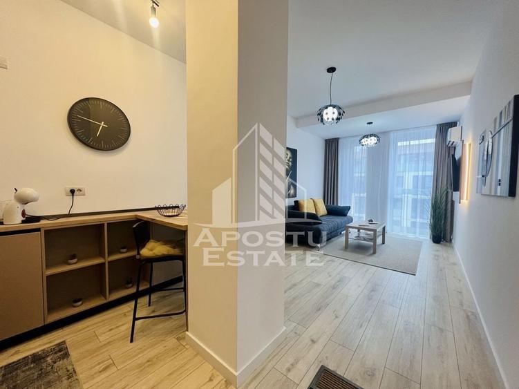 Apartament cu 2 camere semidecomandat, mobilat în Torontalului