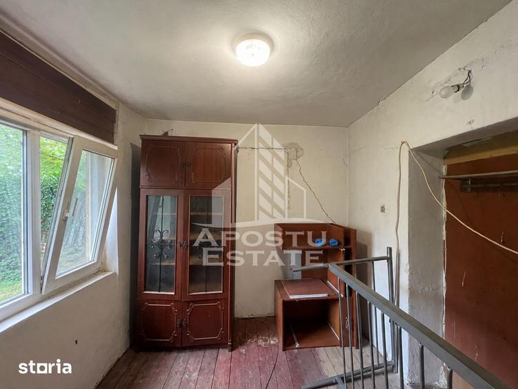 Casă cu 2 camere cu Teren 1180 Mp în Sânandrei