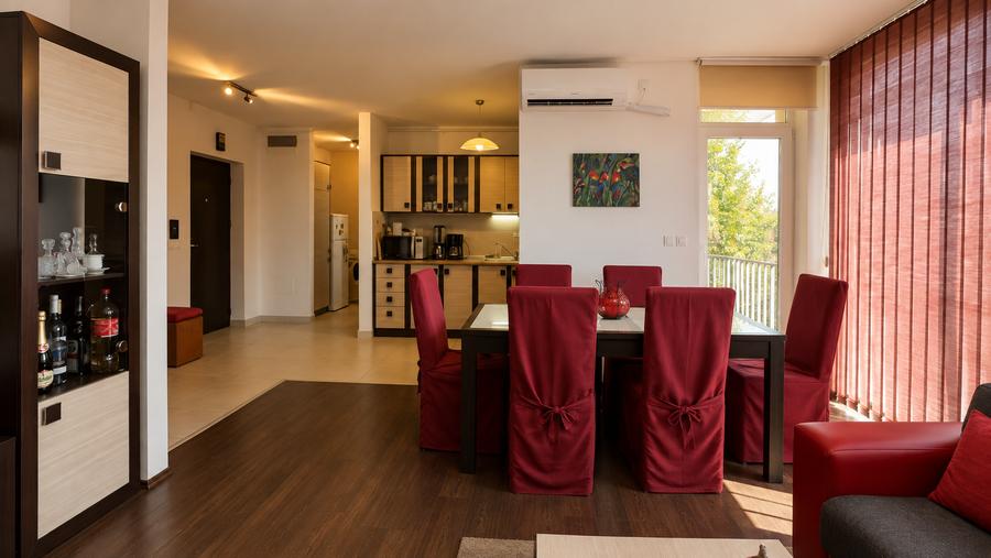 Apartament cu 3 camere semidecomandat în Braytim